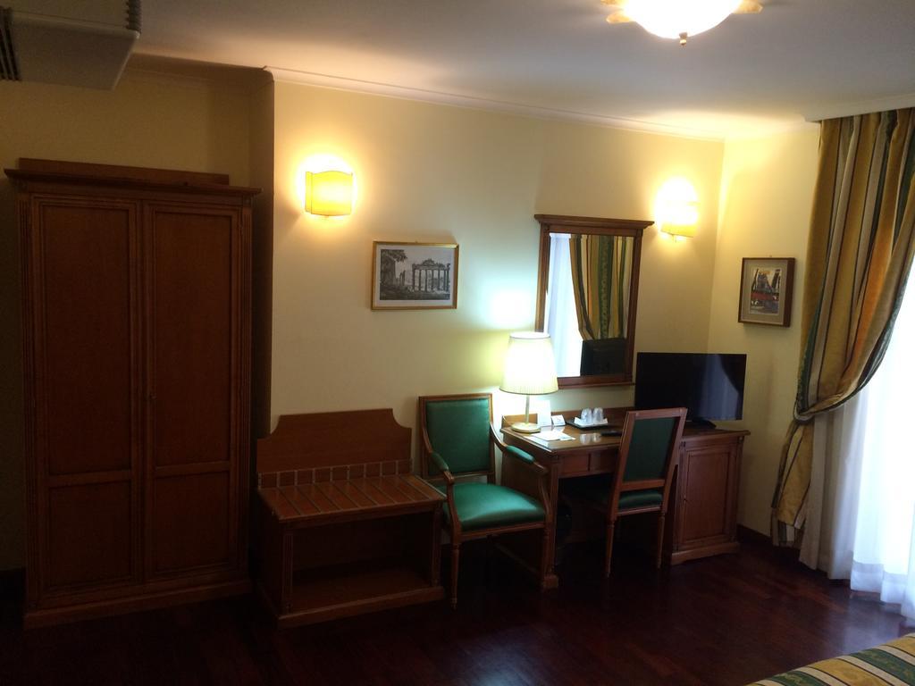 Castelnuovo Di Porto Clarice Hotel الغرفة الصورة